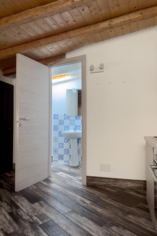 Scuderi House 2 Apartment คาตาเนีย ภายนอก รูปภาพ