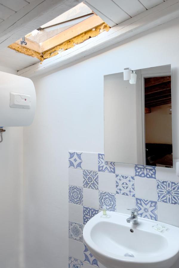 Scuderi House 2 Apartment คาตาเนีย ภายนอก รูปภาพ