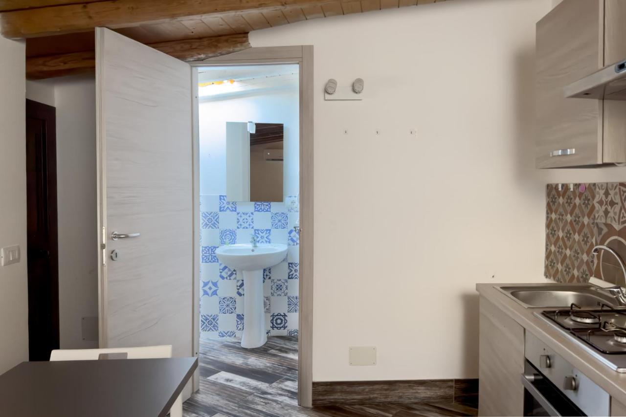 Scuderi House 2 Apartment คาตาเนีย ภายนอก รูปภาพ